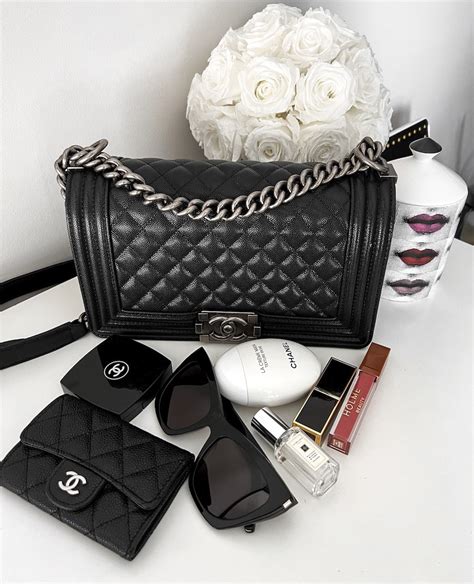 boy bag chanel sizes|chanel boy bag with handle.